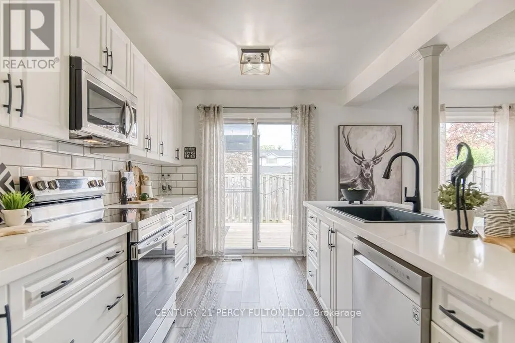 38 - 540 DORCHESTER DRIVE