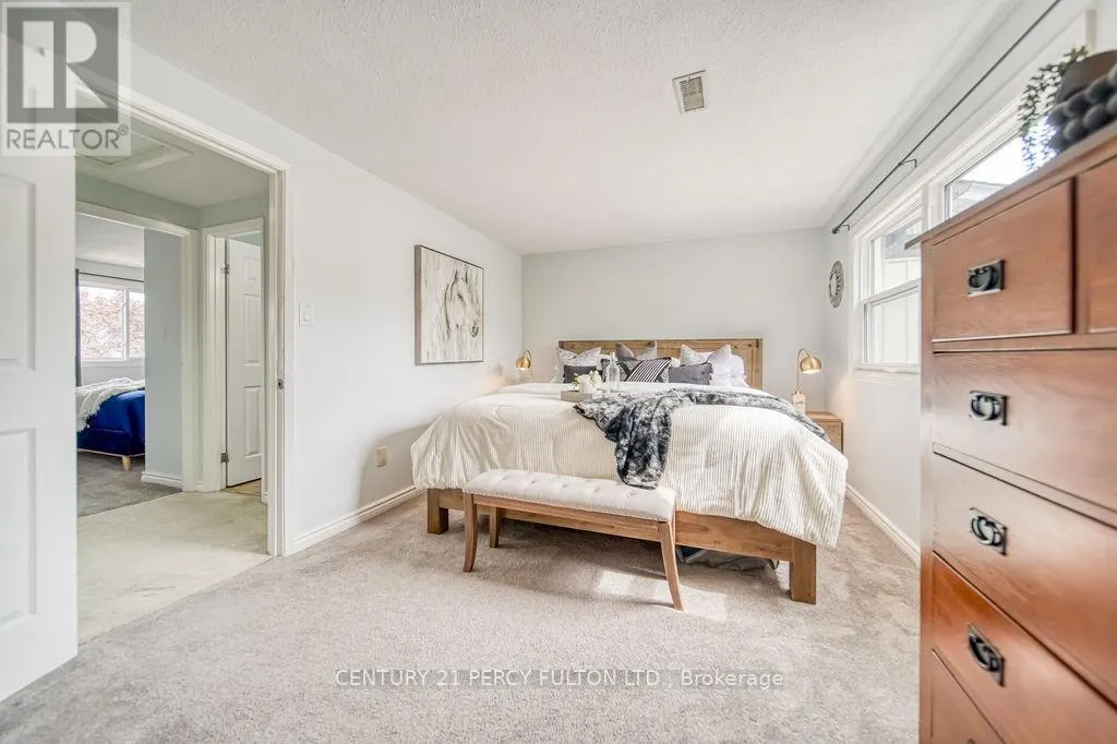 38 - 540 DORCHESTER DRIVE