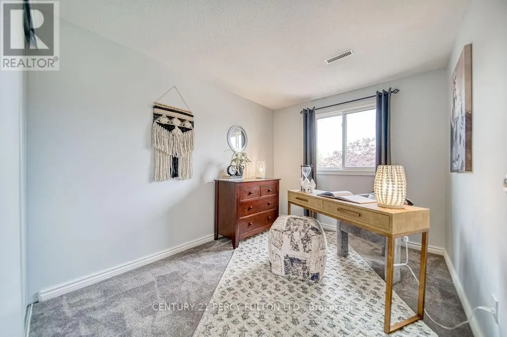 38 - 540 DORCHESTER DRIVE