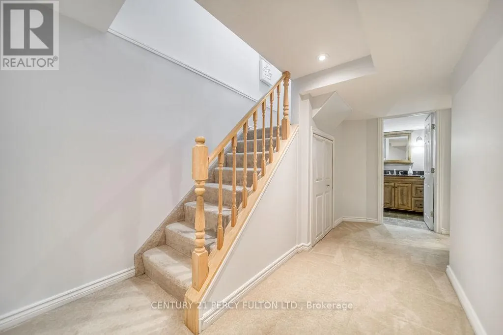 38 - 540 DORCHESTER DRIVE
