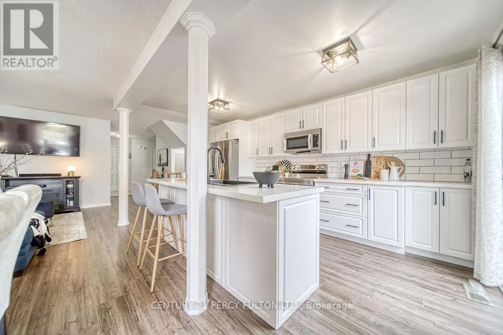 38 - 540 DORCHESTER DRIVE