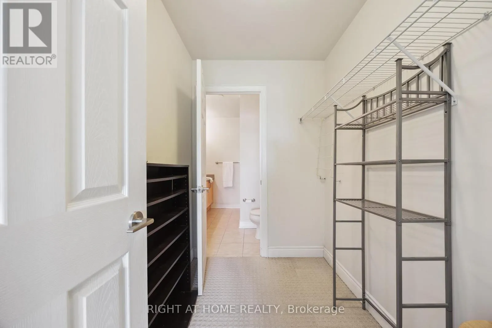 205 - 171 SHANLY STREET, #205