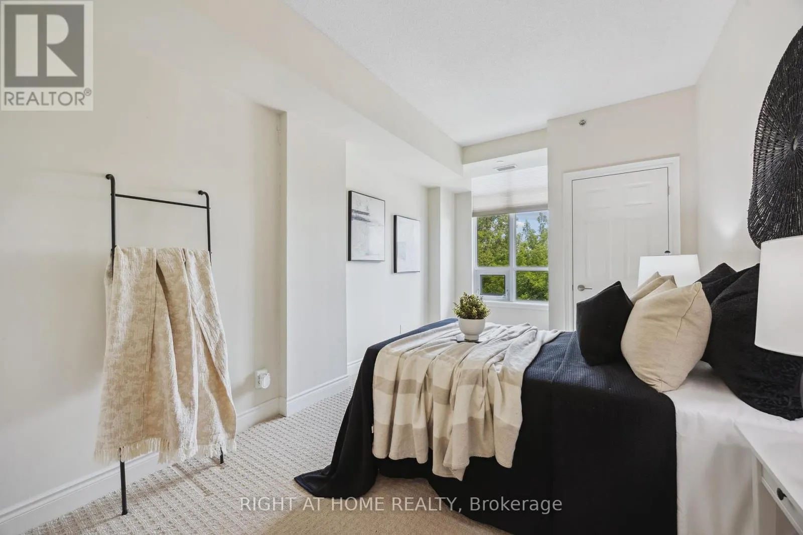 205 - 171 SHANLY STREET, #205