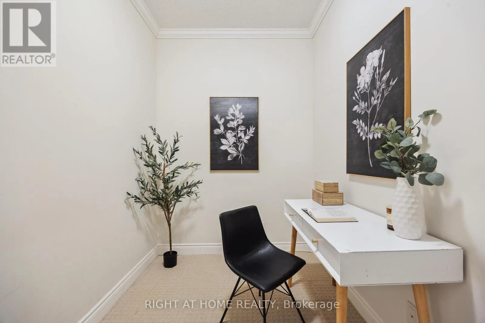 205 - 171 SHANLY STREET, #205