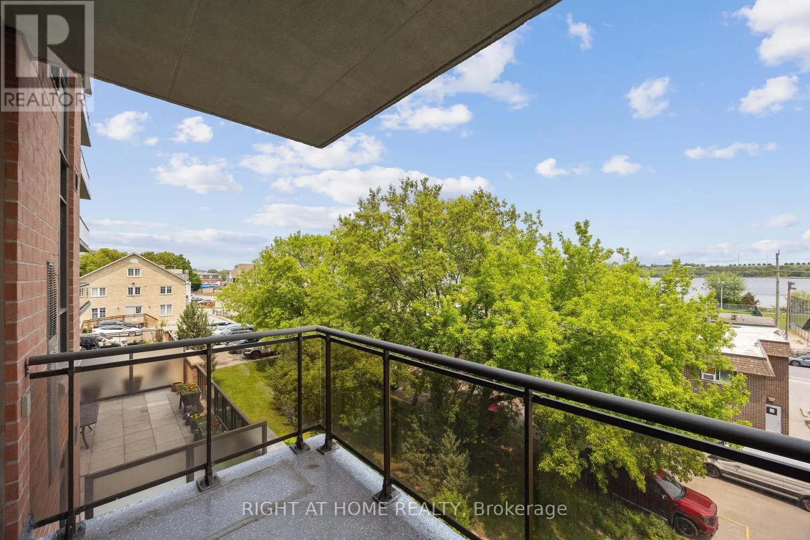 205 - 171 SHANLY STREET, #205