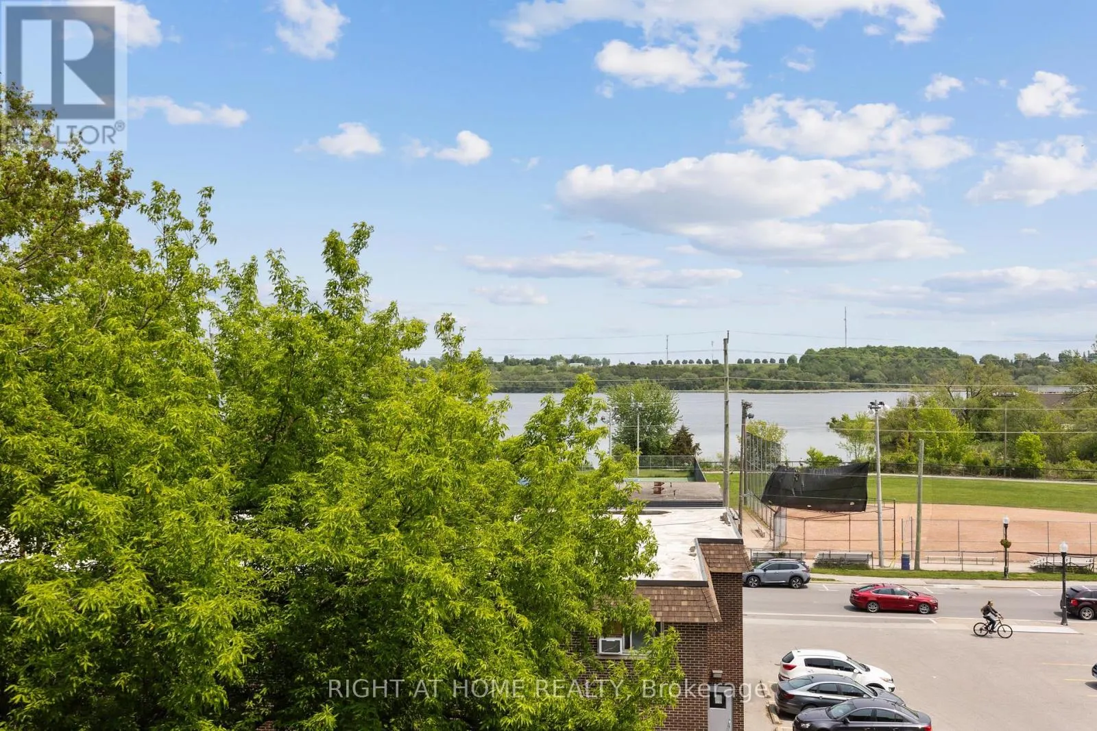 205 - 171 SHANLY STREET, #205