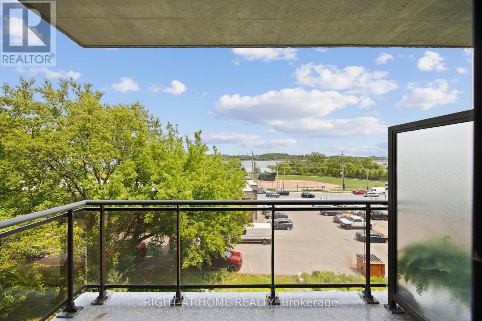 205 - 171 SHANLY STREET, #205