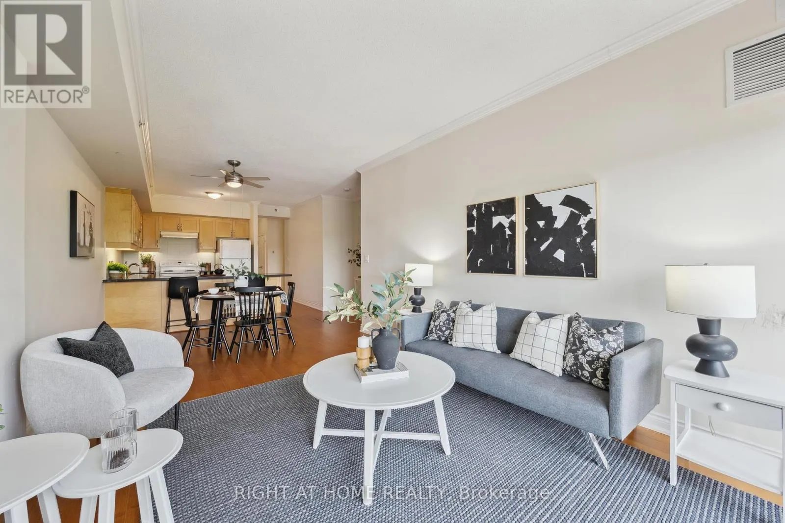 205 - 171 SHANLY STREET, #205