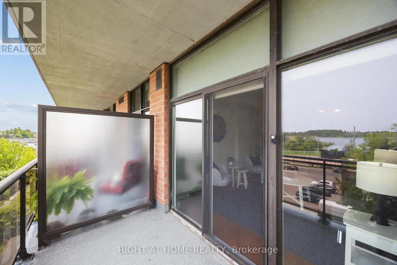 205 - 171 SHANLY STREET, #205