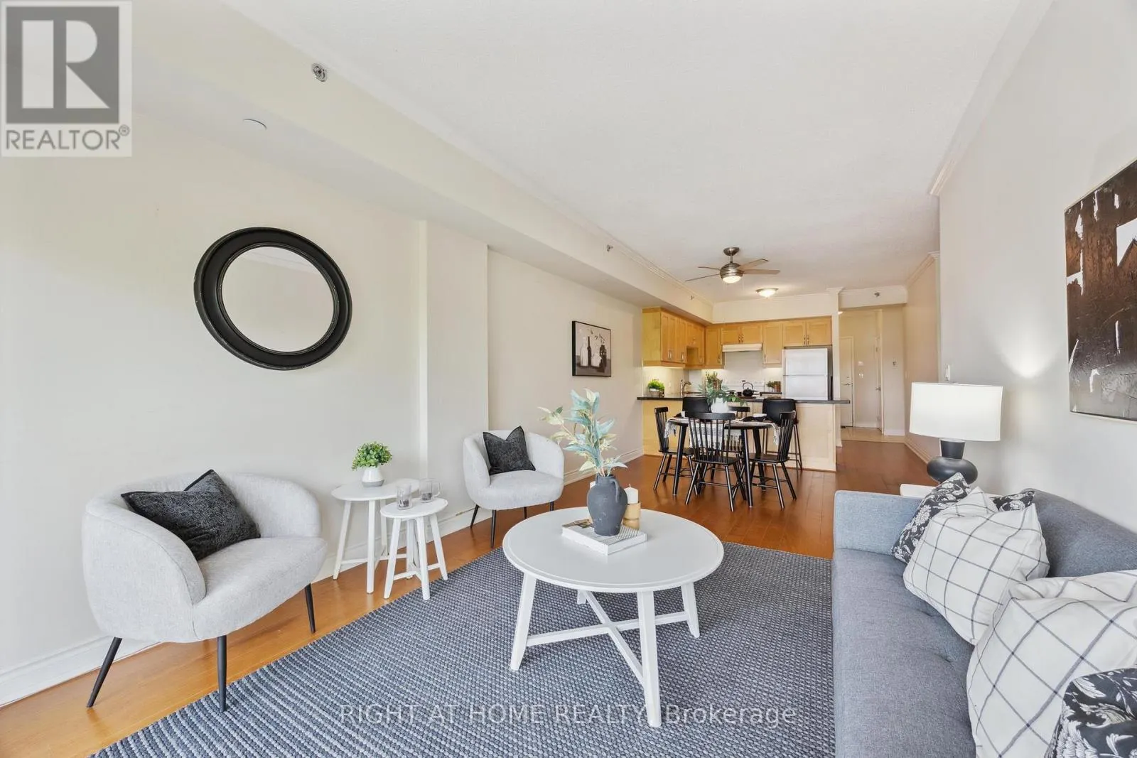 205 - 171 SHANLY STREET, #205