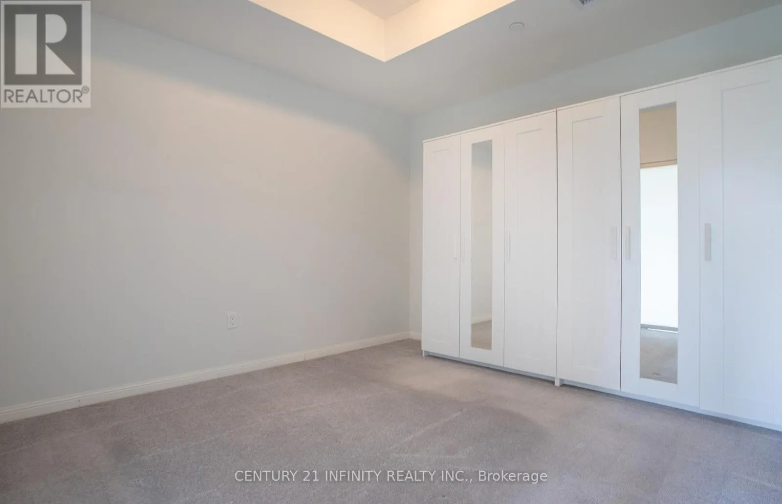 201 - 80 ASPEN SPRINGS DRIVE, #201