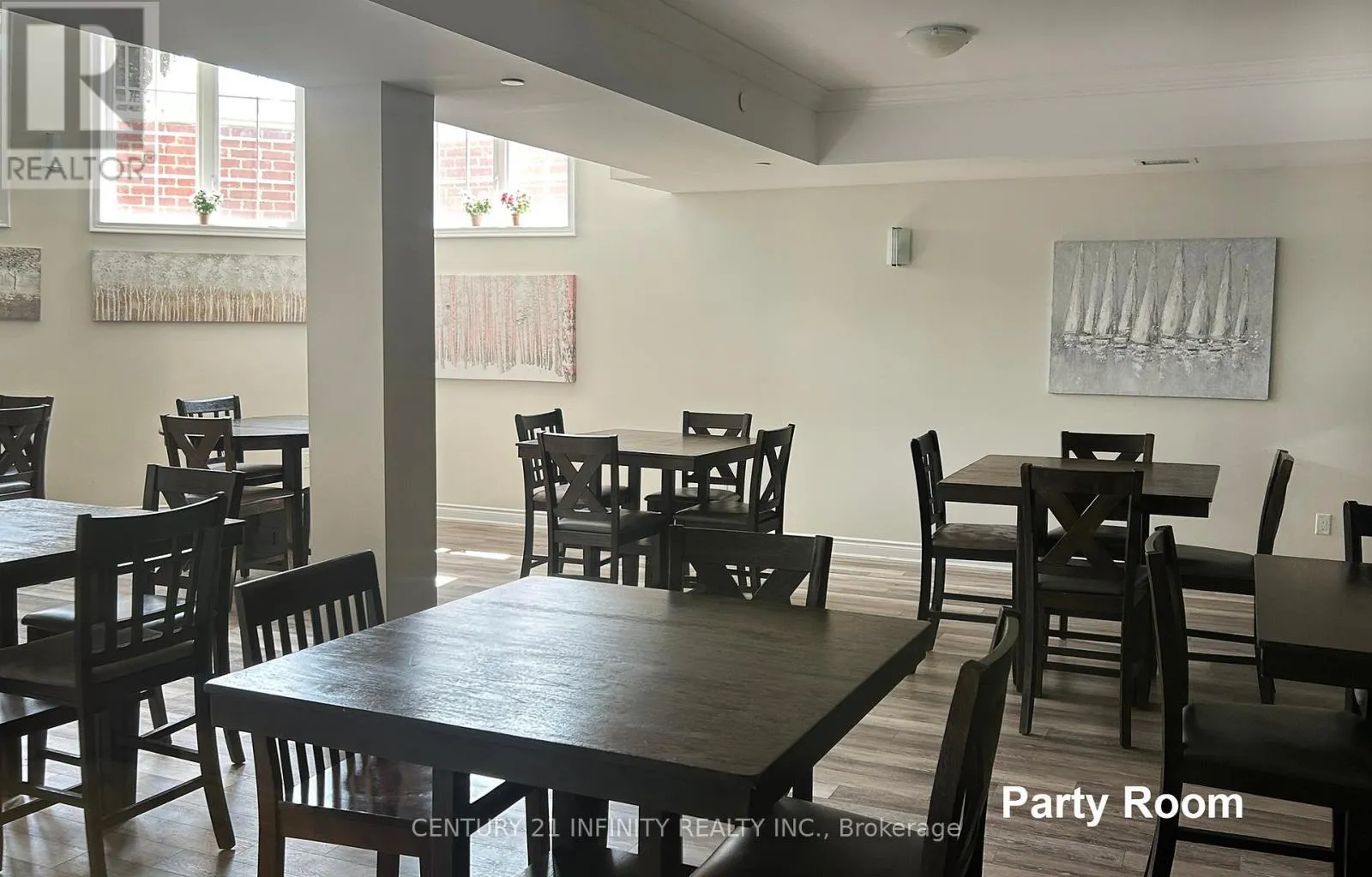 201 - 80 ASPEN SPRINGS DRIVE, #201