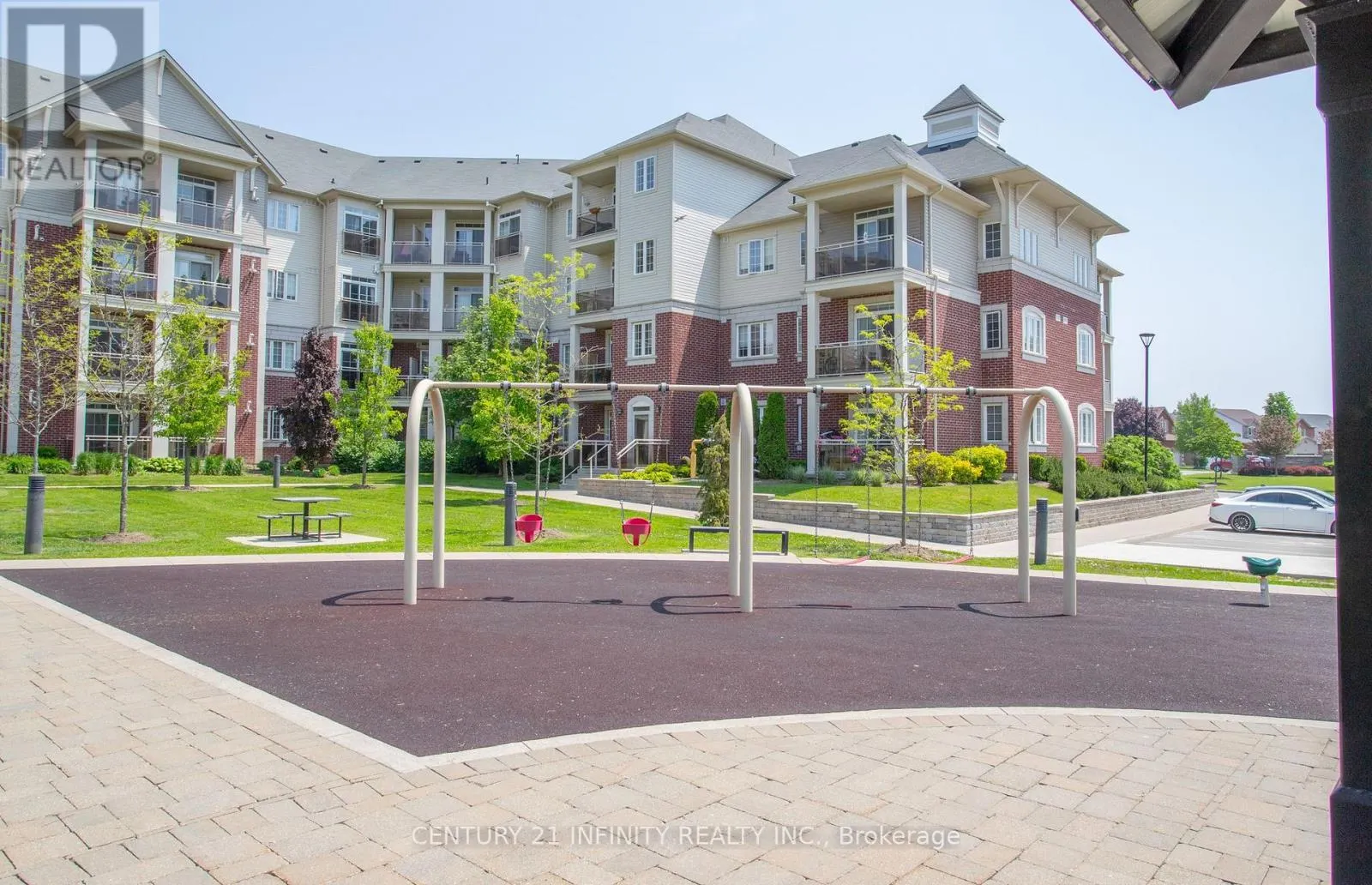 201 - 80 ASPEN SPRINGS DRIVE, #201