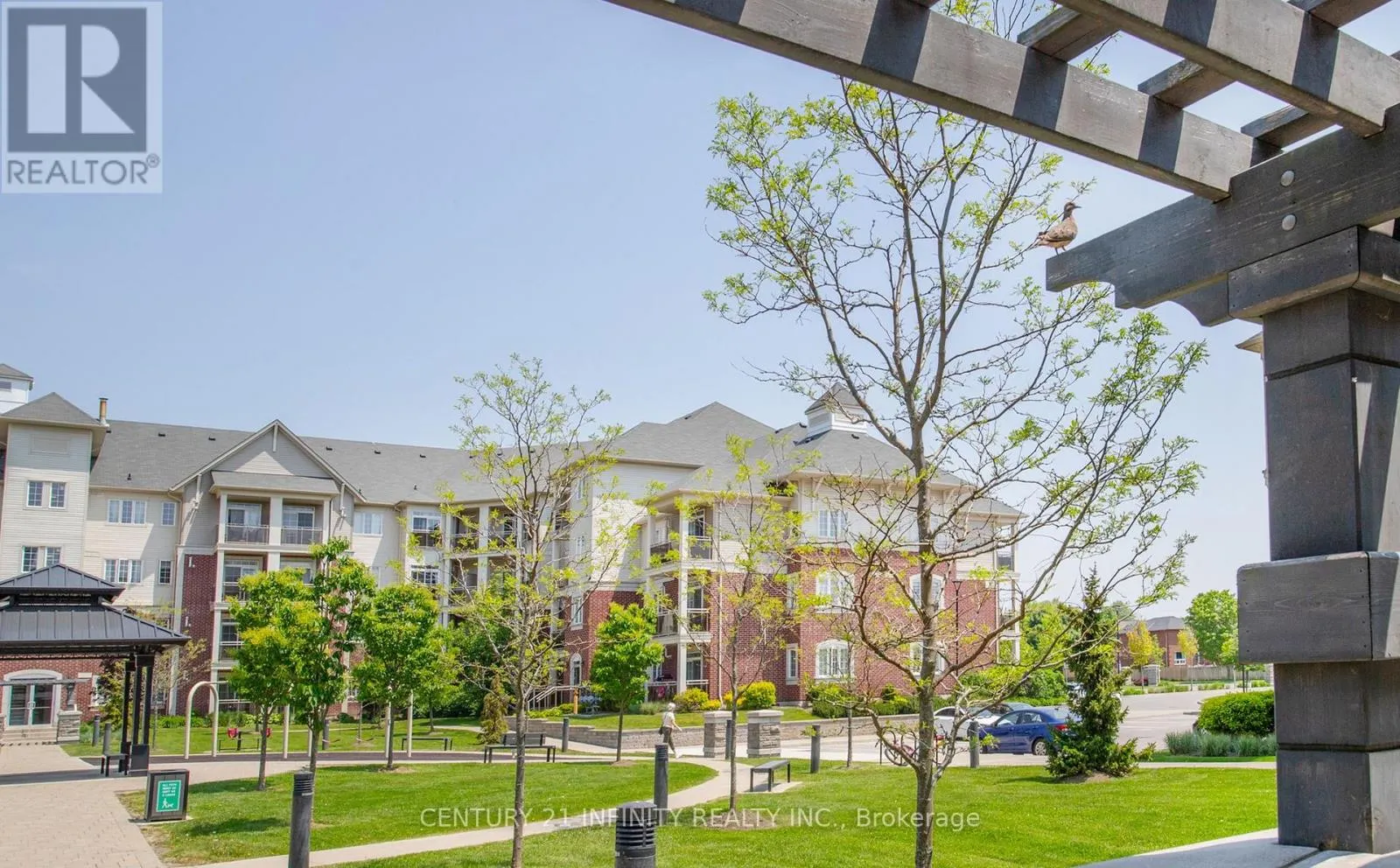 201 - 80 ASPEN SPRINGS DRIVE, #201