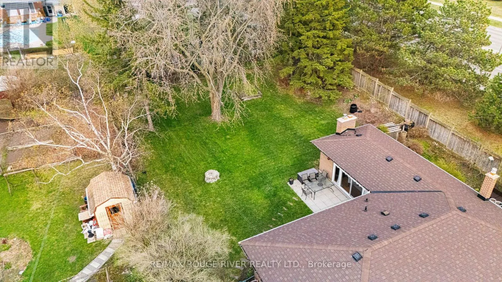 133 ELIZABETH CRESCENT