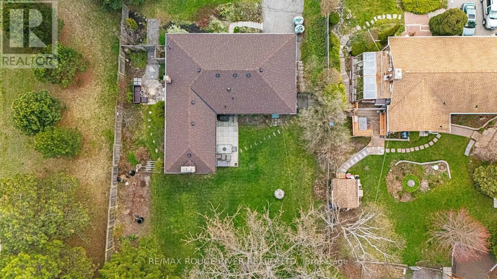 133 ELIZABETH CRESCENT