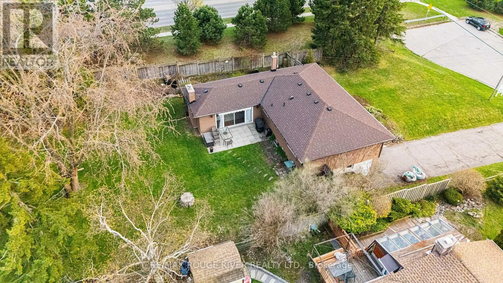 133 ELIZABETH CRESCENT