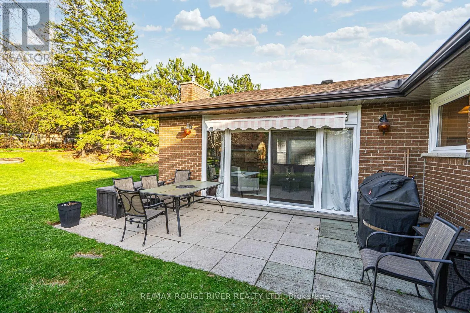 133 ELIZABETH CRESCENT