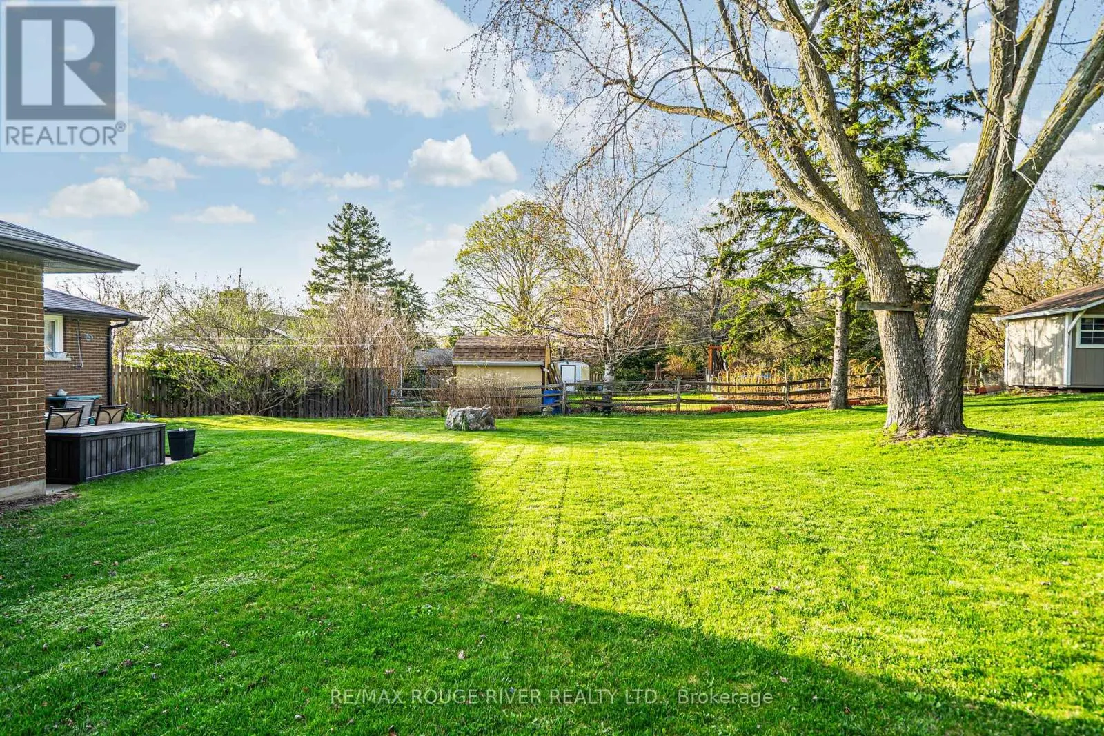 133 ELIZABETH CRESCENT