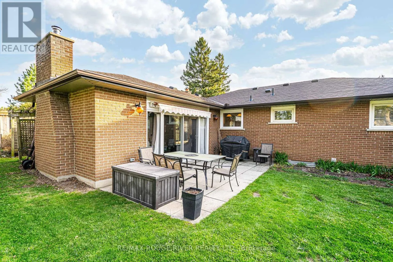 133 ELIZABETH CRESCENT