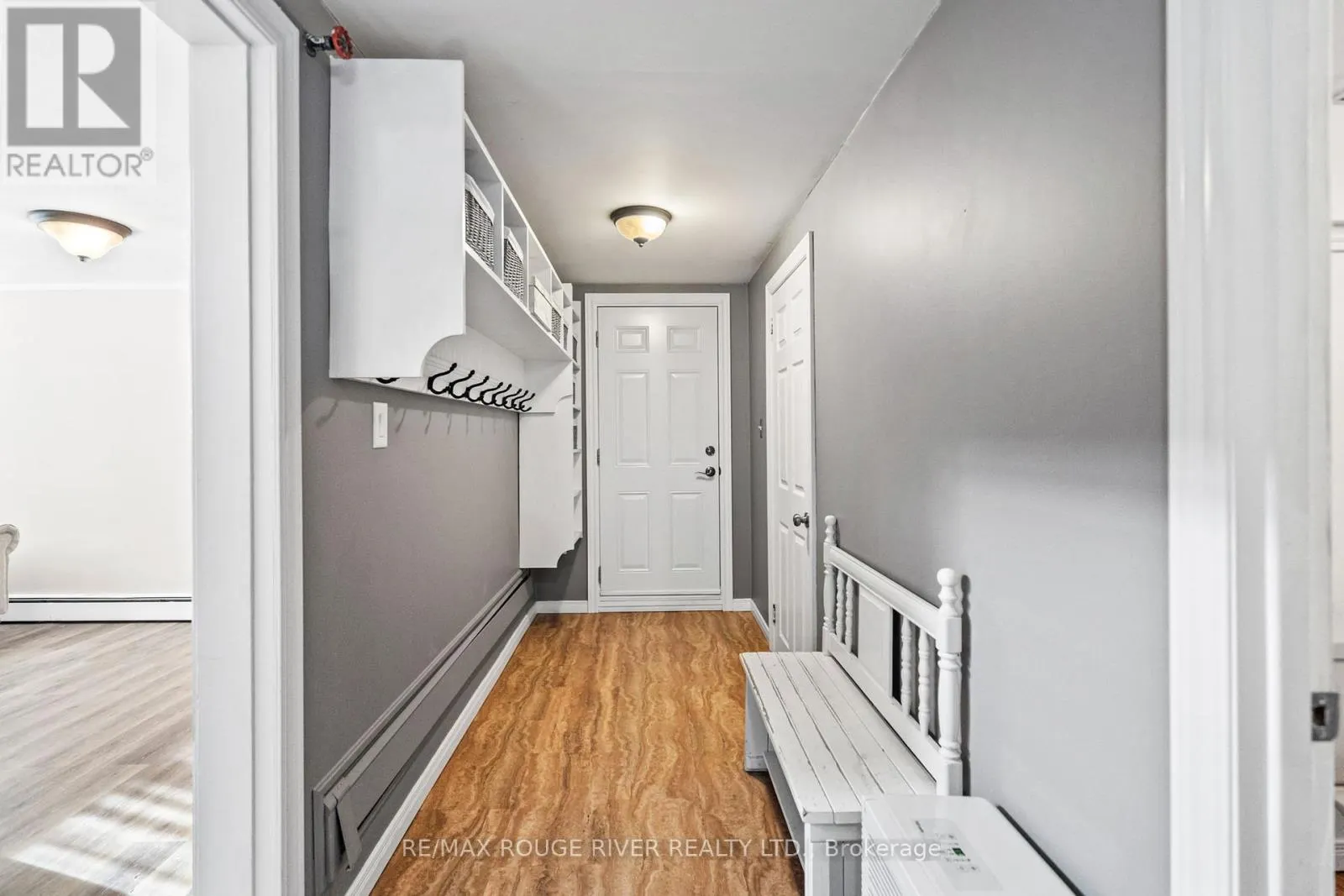 133 ELIZABETH CRESCENT