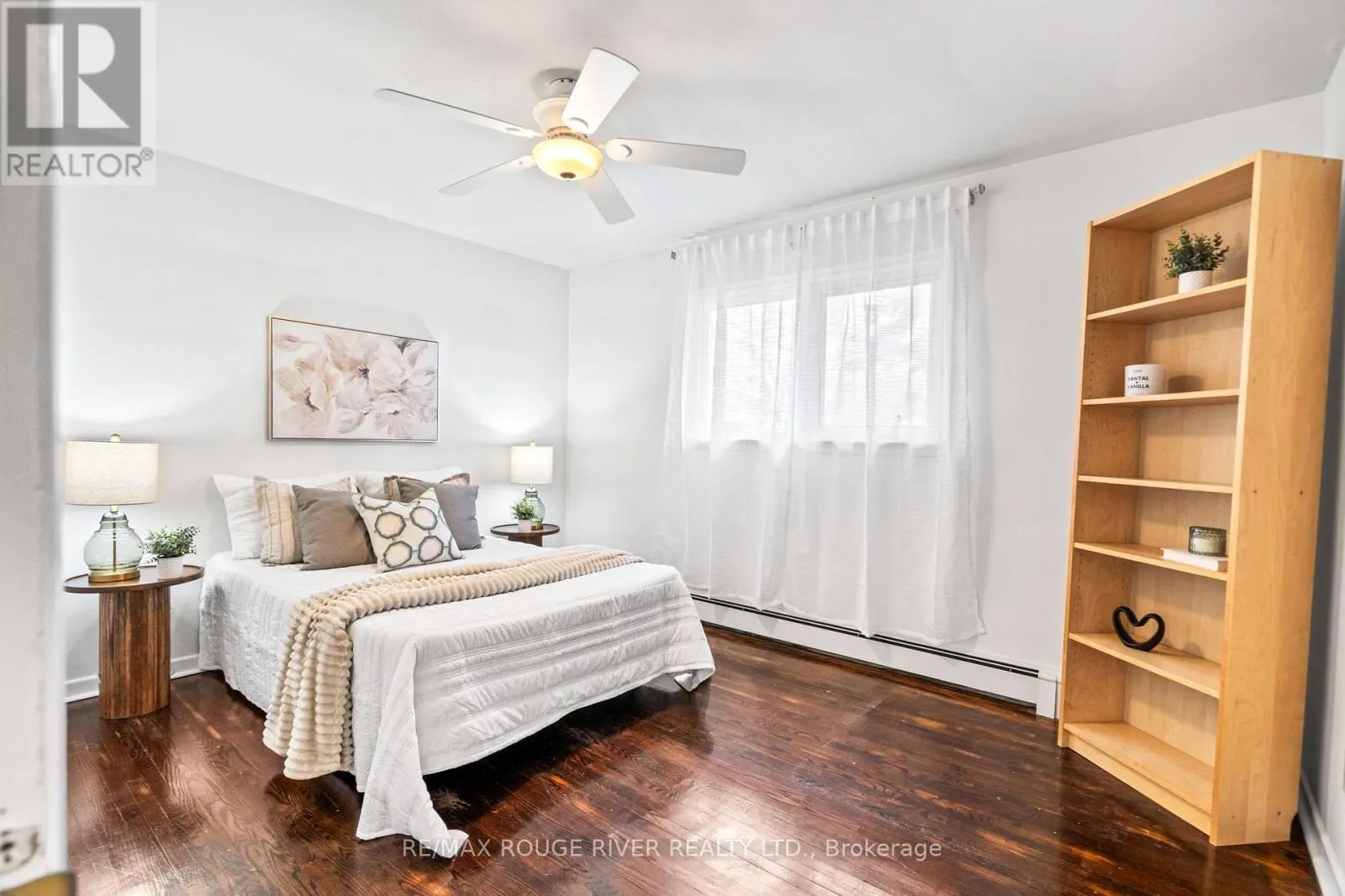 133 ELIZABETH CRESCENT