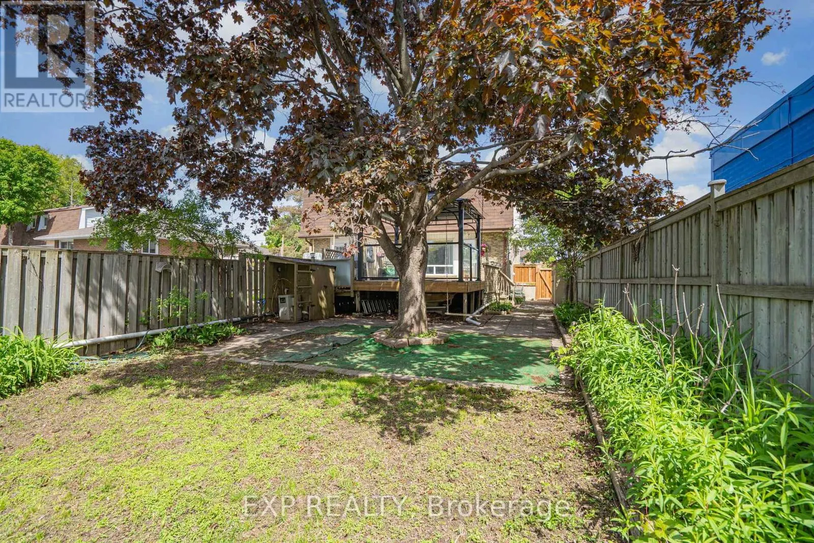 193 TAUNTON ROAD W