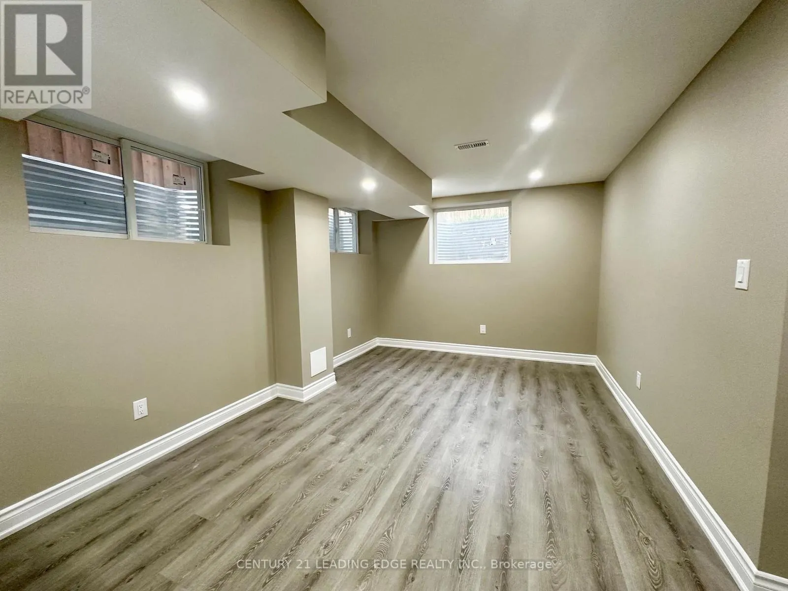 BSMT - 30 HUGGINS DRIVE