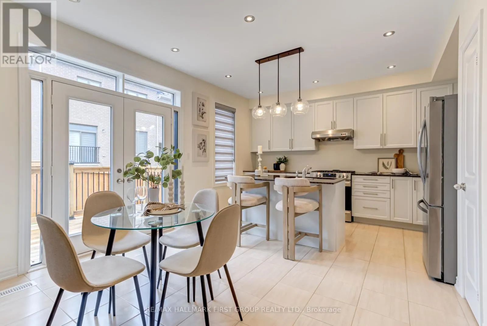 1206 CHATEAU COURT