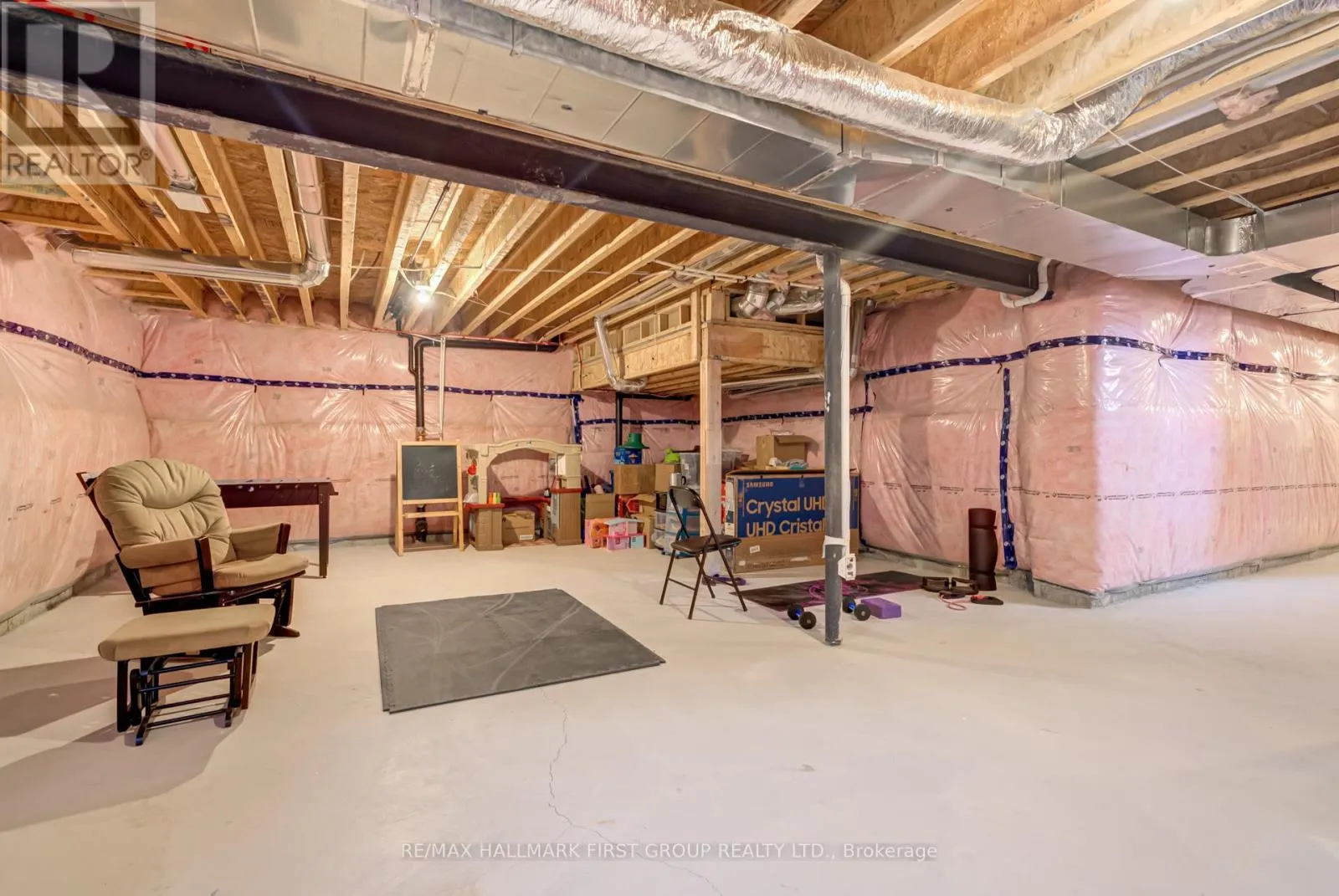 1206 CHATEAU COURT