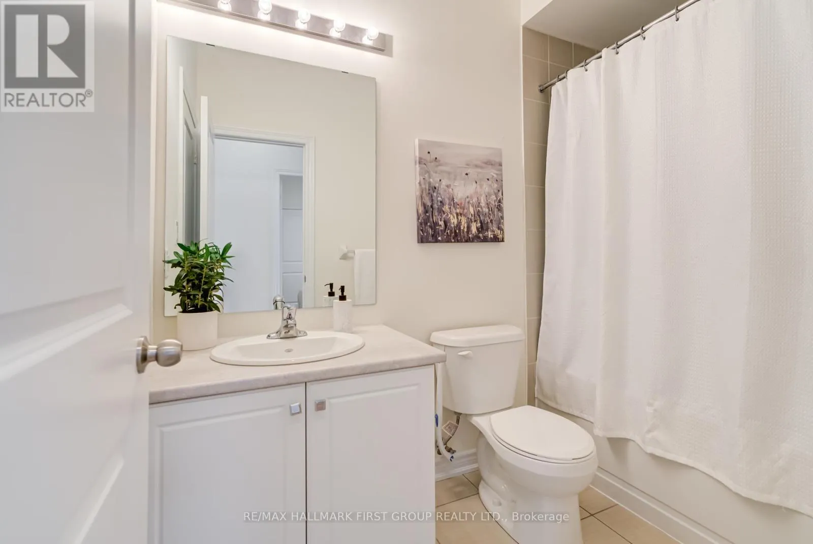 1206 CHATEAU COURT