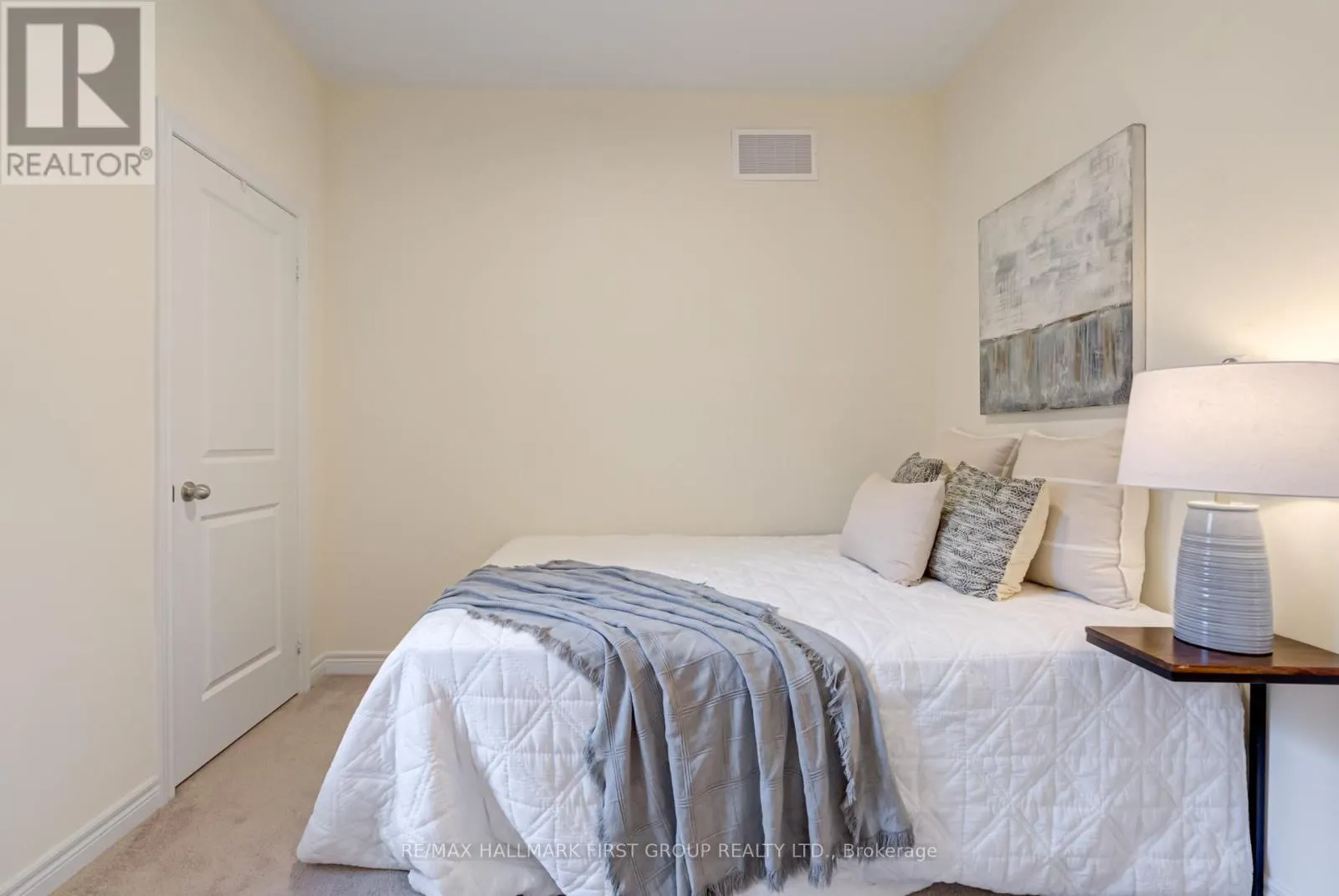 1206 CHATEAU COURT