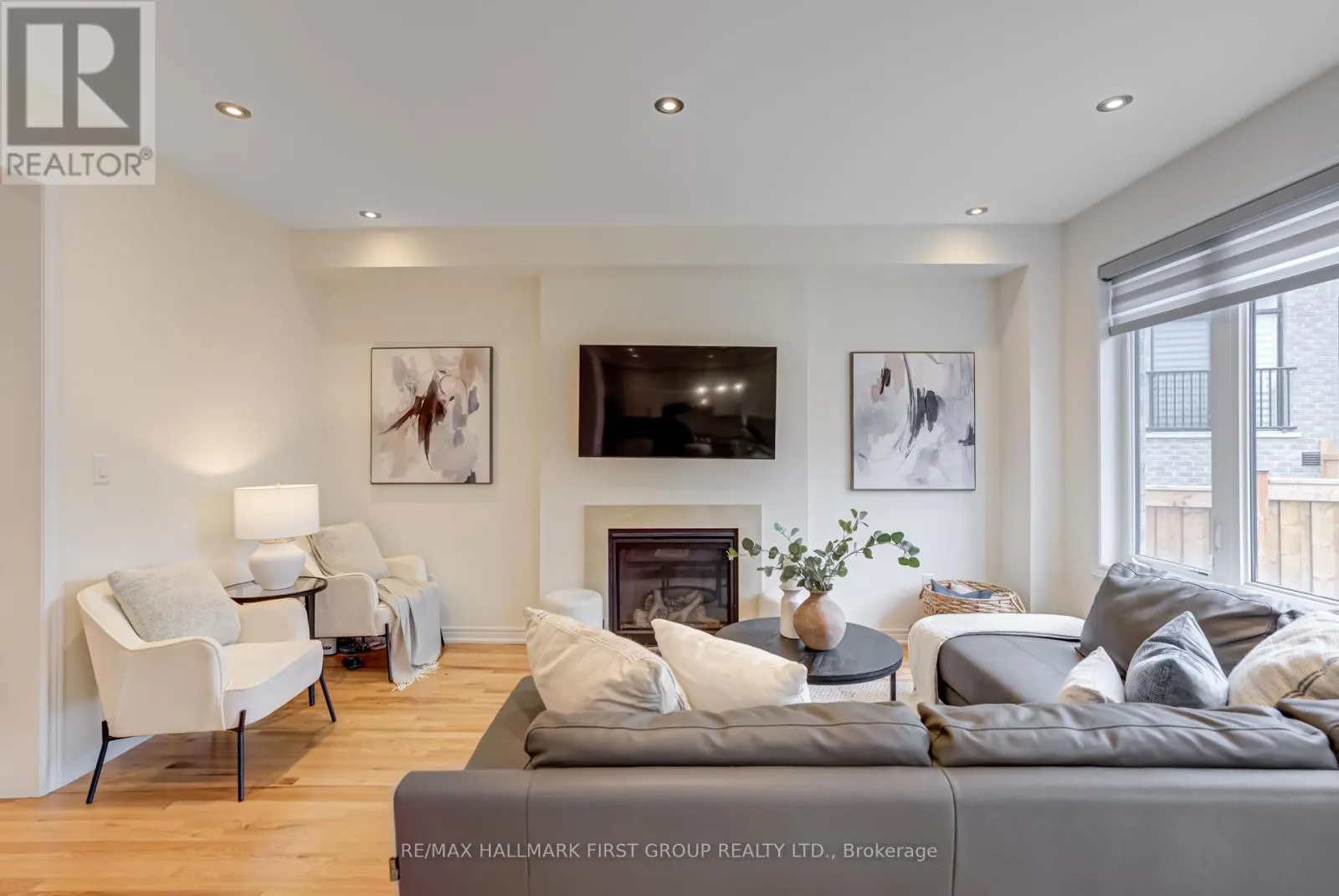 1206 CHATEAU COURT