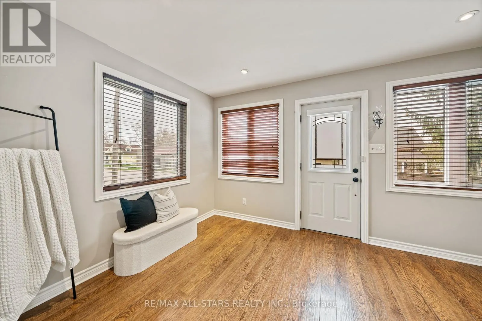 2 HENRIETTA STREET