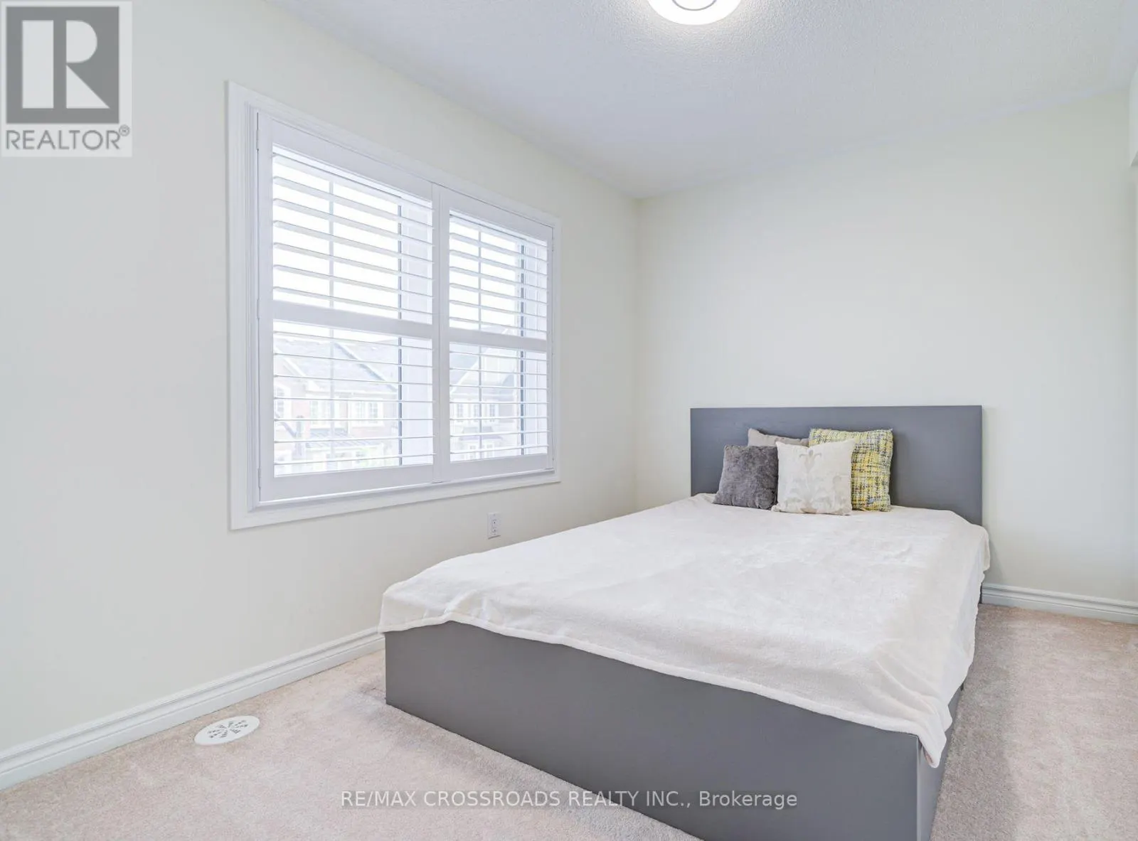 13 GOLDEYE STREET