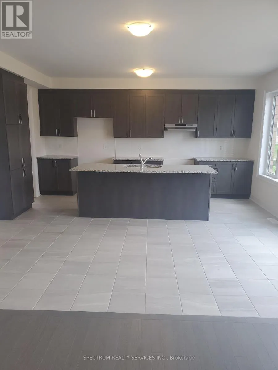 27 ROGERSON STREET E