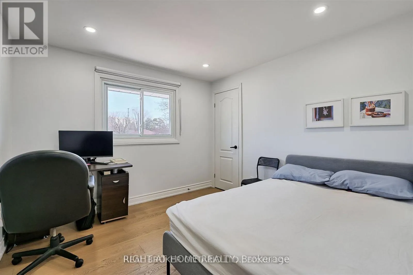 UPPER-778 ASHLEY COURT