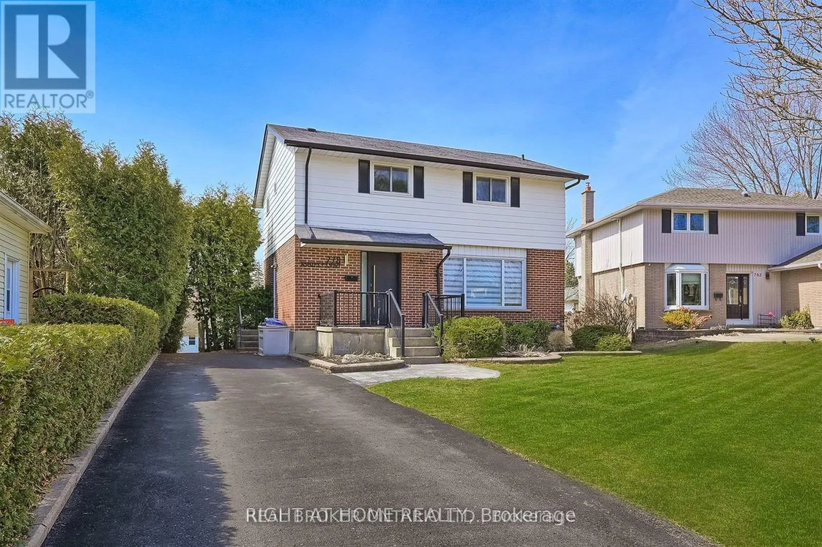 UPPER-778 ASHLEY COURT