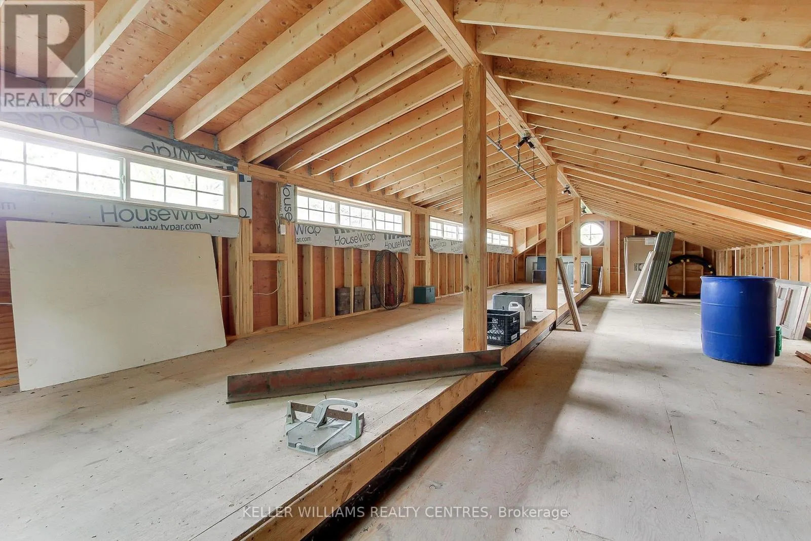 490 WHITEVALE ROAD