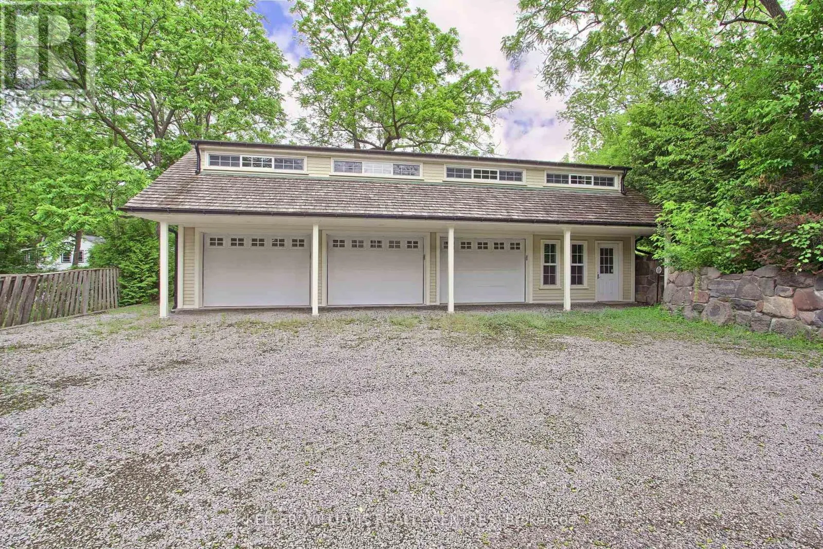 490 WHITEVALE ROAD
