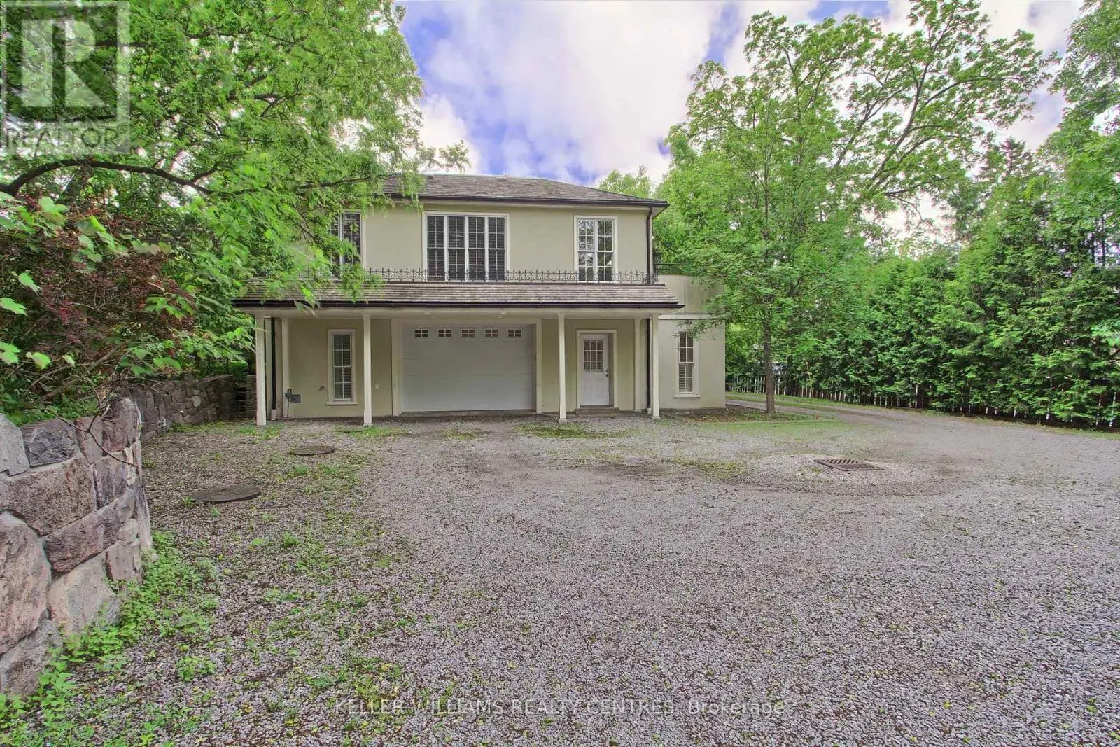 490 WHITEVALE ROAD