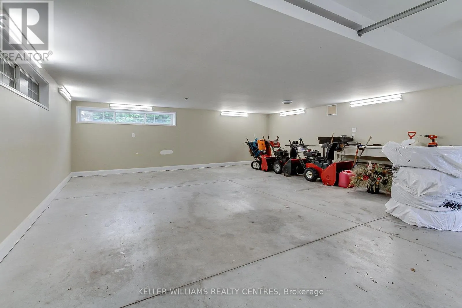 490 WHITEVALE ROAD