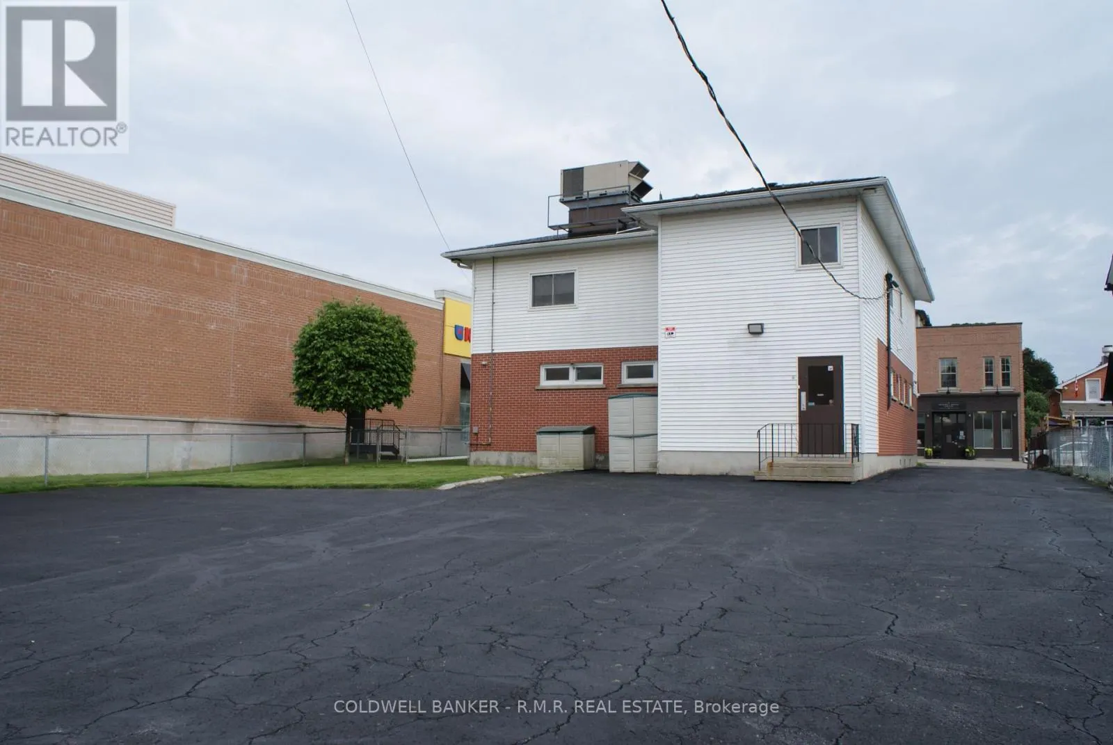 108 KING AVENUE W