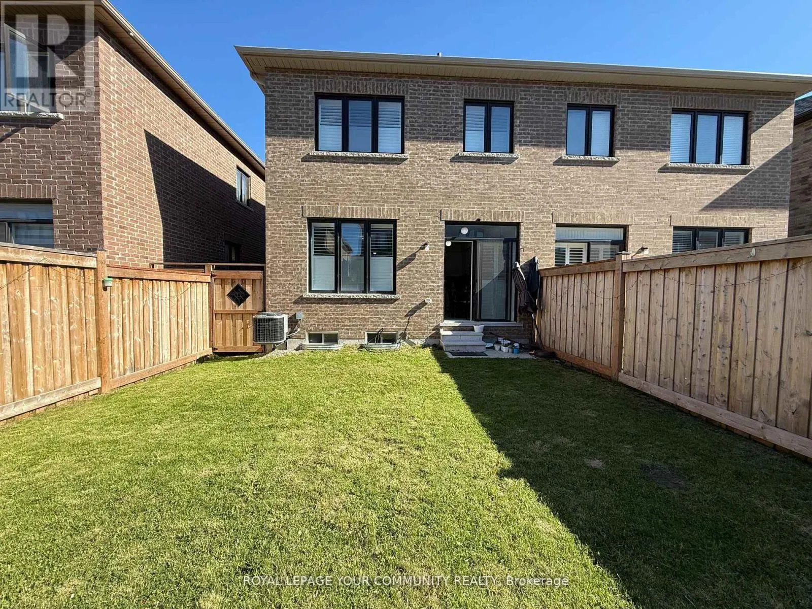 138 CHRISTINE ELLIOTT AVENUE