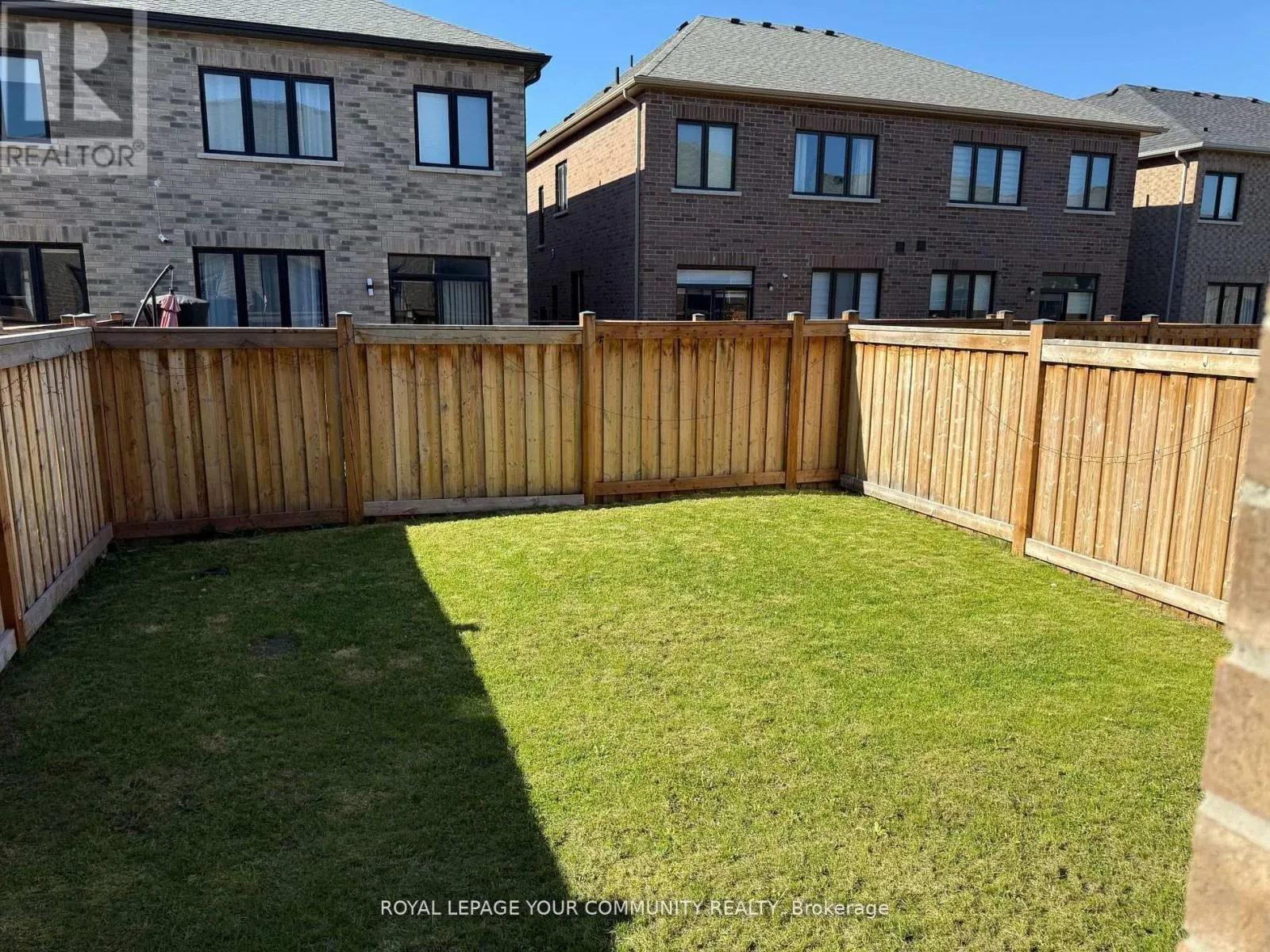 138 CHRISTINE ELLIOTT AVENUE