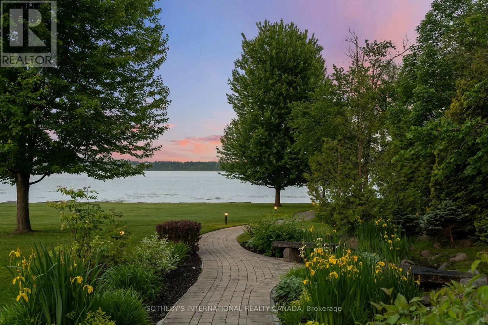 12 ISLAND VIEW COURT