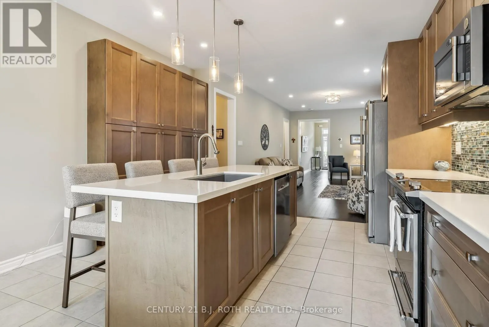 42 GLENHAVEN COURT