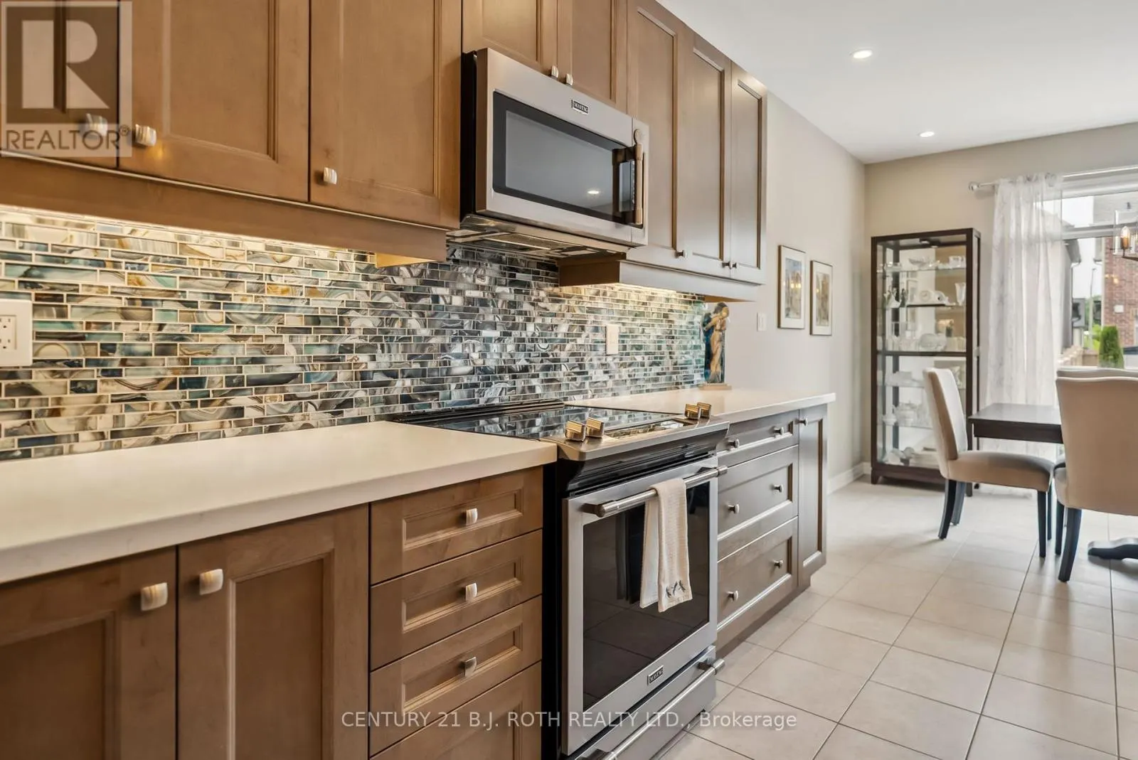 42 GLENHAVEN COURT
