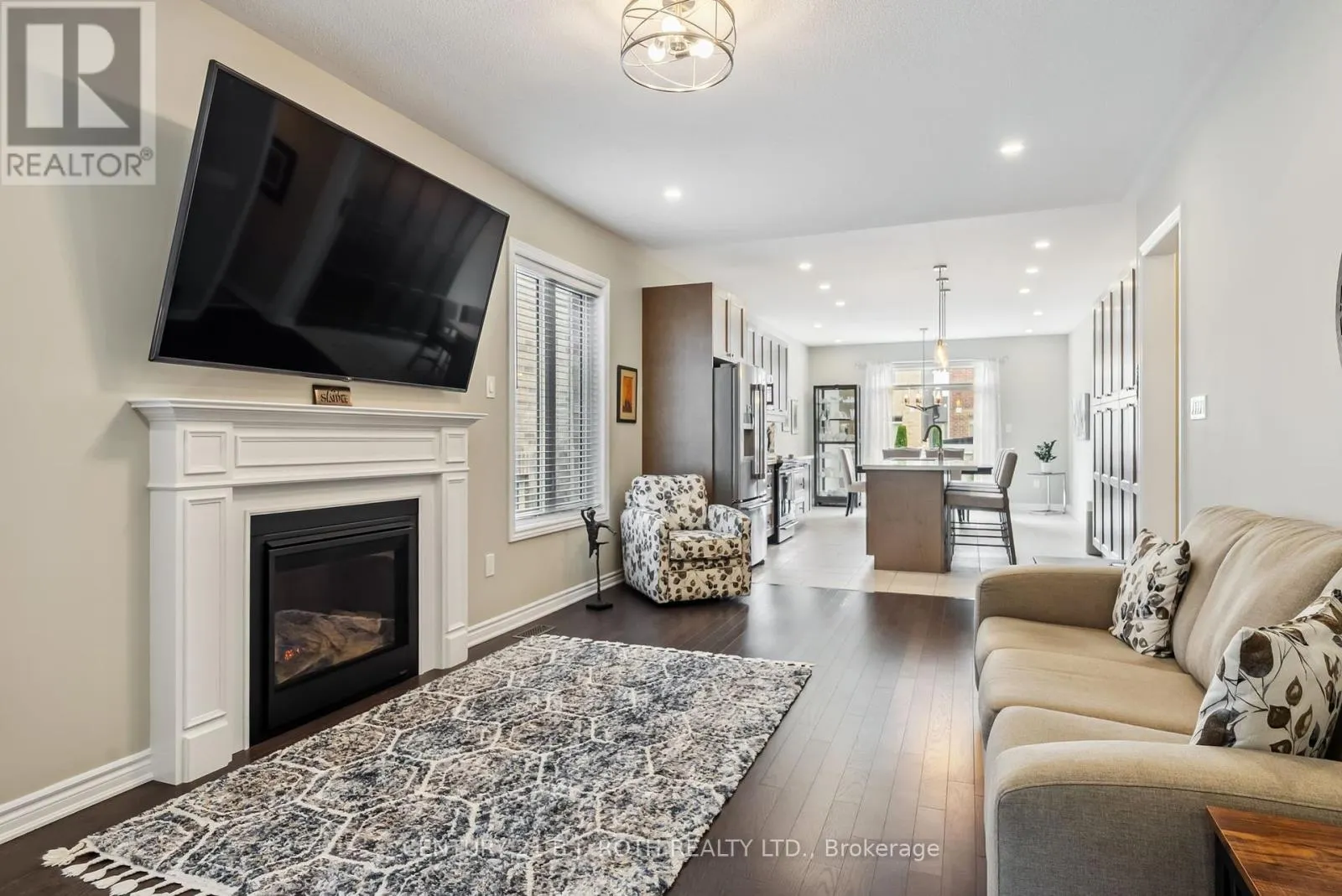 42 GLENHAVEN COURT