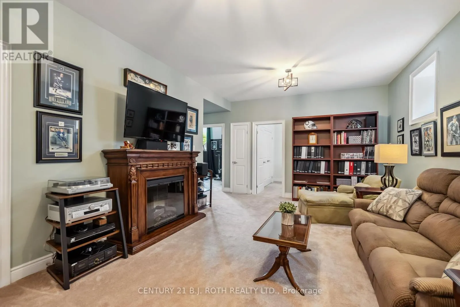 40 GLENHAVEN COURT